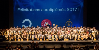 311 diplômés sur la scène <br>du Corum