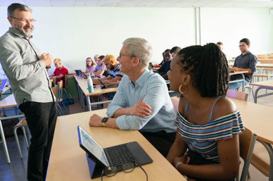 Visite surprise de Tim Cook, <br>CEO d'Apple, à Polytech